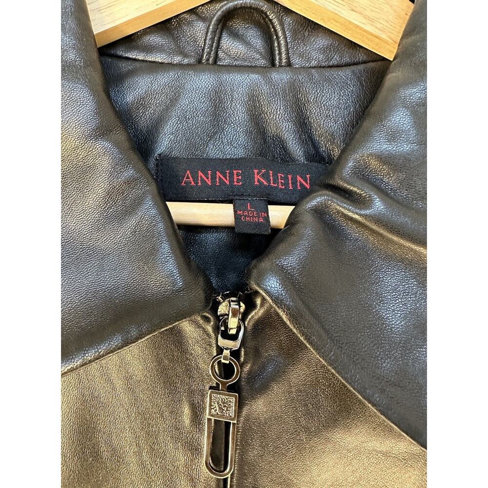 ANNE KLEIN VINTAGE GENUINE LEATHER (LAMB SKIN) B/W-JACKET SIZE L TIMELESS, 🤩 - Picture 2 of 16